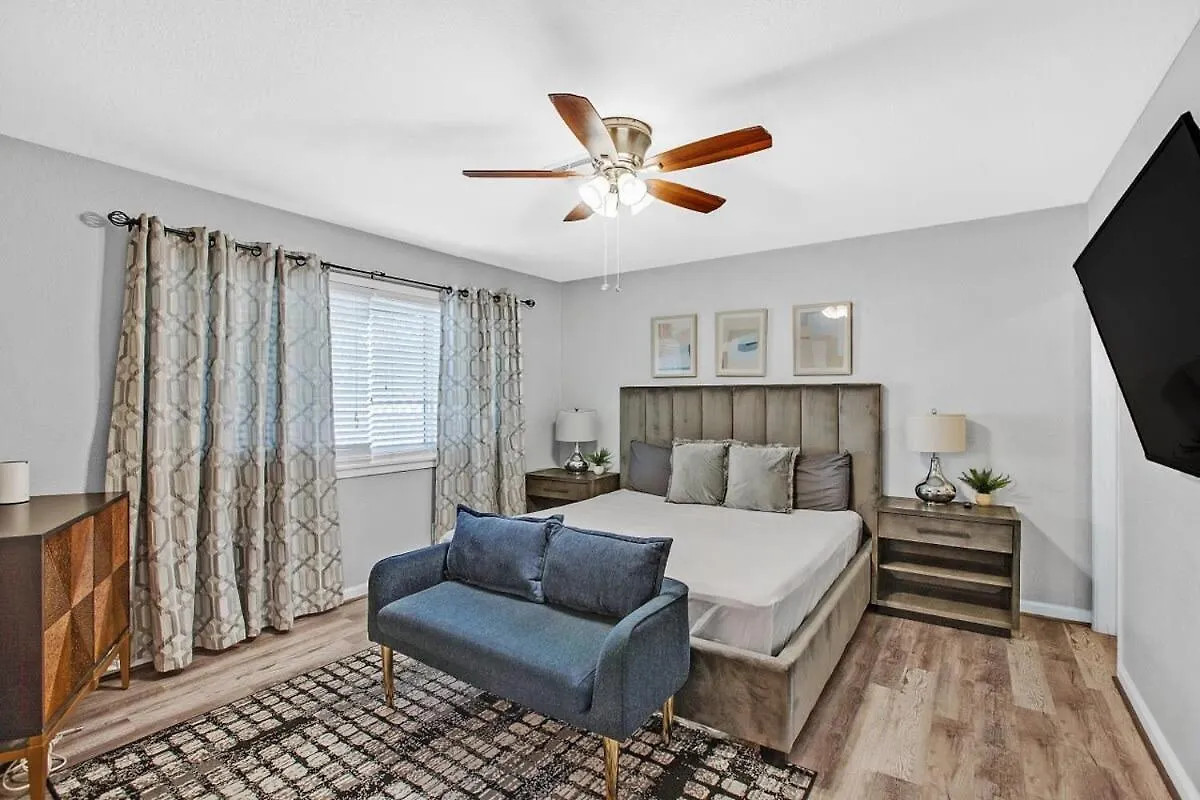 Σπίτι διακοπών 3Br, 1 Story Home W Hot Tub, Grill, Sleeps 6 Λας Βέγκας Ηνωμένες Πολιτείες της Αμερικής