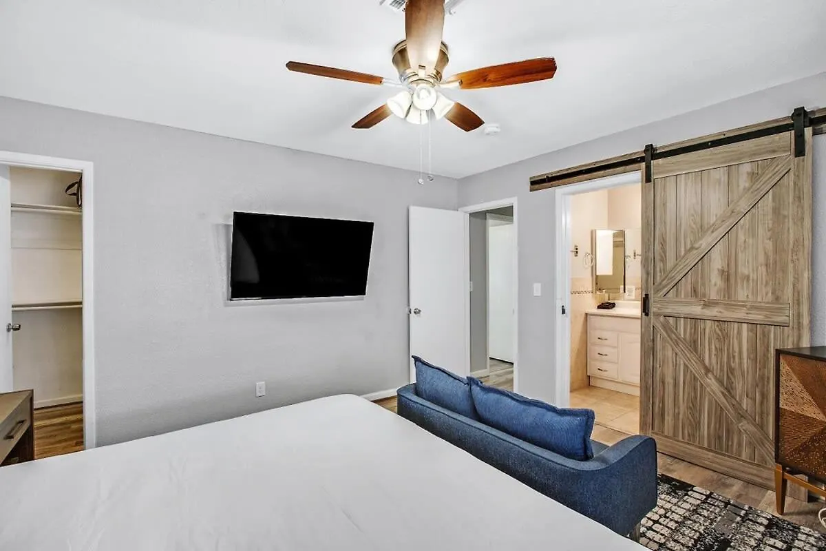 3Br, 1 Story Home W Hot Tub, Grill, Sleeps 6 Λας Βέγκας